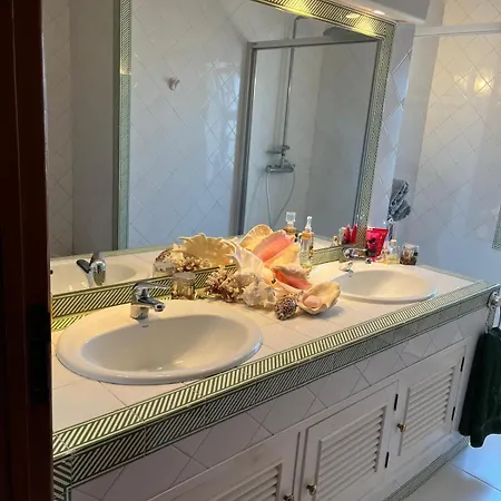 ヴィラ Beachfront With Private Access, Ocean Views, Pool,